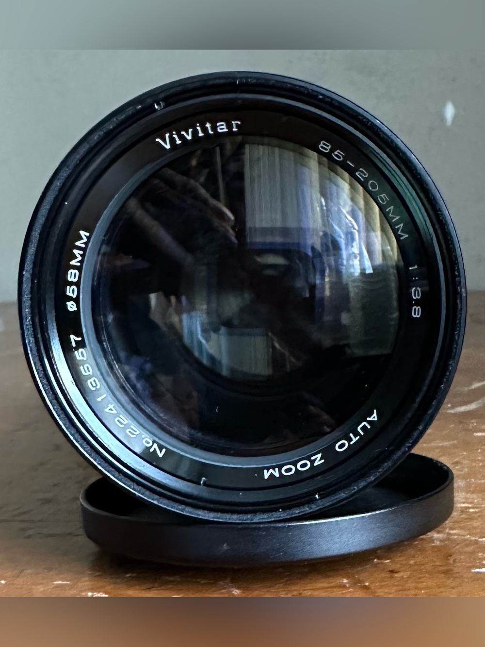 Vivitar 85-205mm f3.8  Auto Zoom Camera Lens 58mm w/Case & Cap Japan